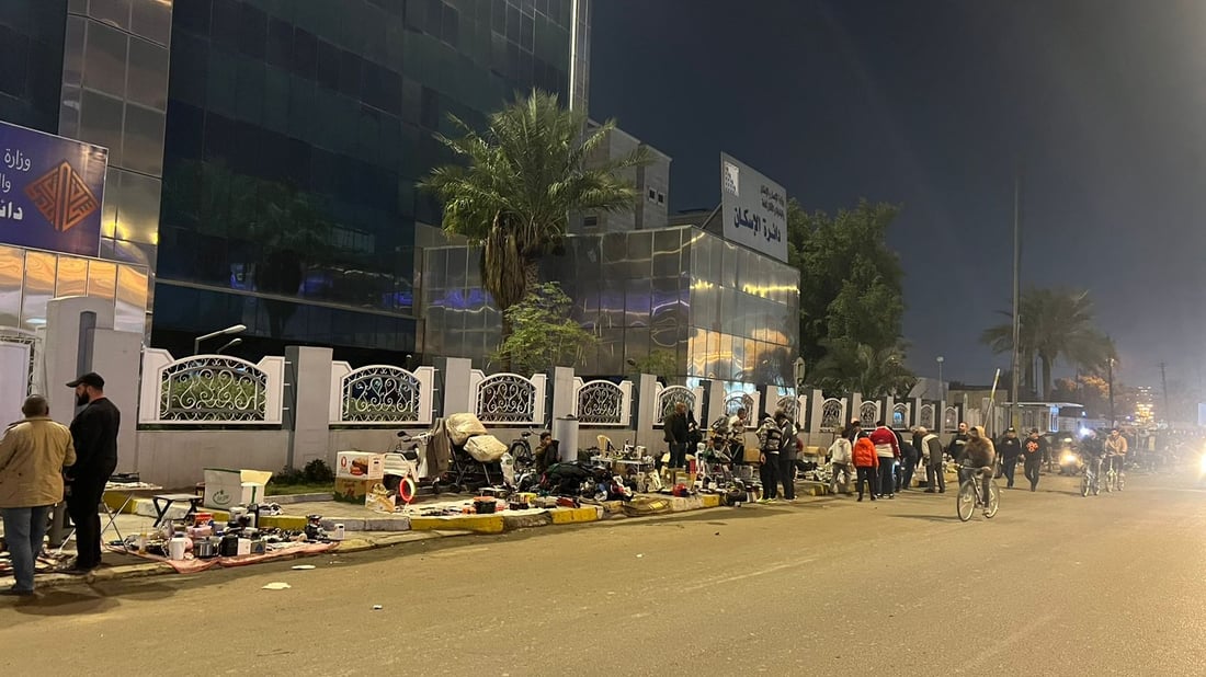 صور من سوق النهضة الليلي: ساعات عمل مقلوبة.. يفتح من مساء الخميس حتى ظهر الجمعة