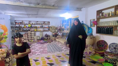 أم ثائر “تصنع كل شيء” على الهواء مباشرة والصيت من أربيل للخليج