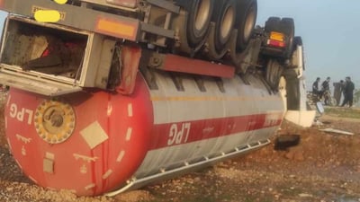 بارهەڵگرێک وەرگەڕا و شۆفێرەکەی گیانی لەدەستدا