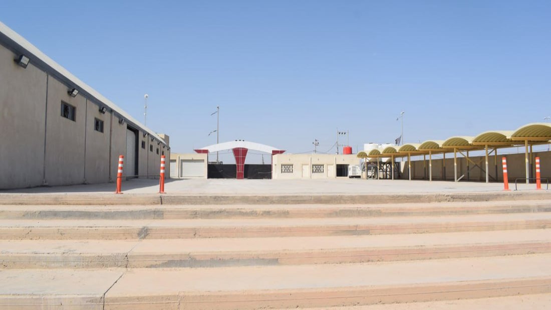 صور: مزاد النقعة الجديد.. الصيادون يريدون مرسى من الخشب لا يحطم القوارب