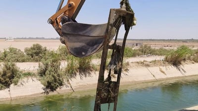 الموارد تزيل التجاوزات على الأنهار في كربلاء.. حملة صباحية بقضاء الحر