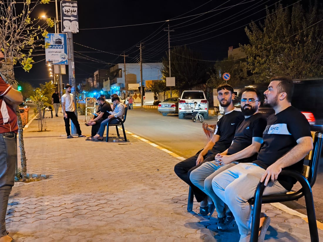 چەند گەنجێکی خۆبەخش بازاڕی سیروانیەکانی قەزای شارەزووریان نوێکردەوە