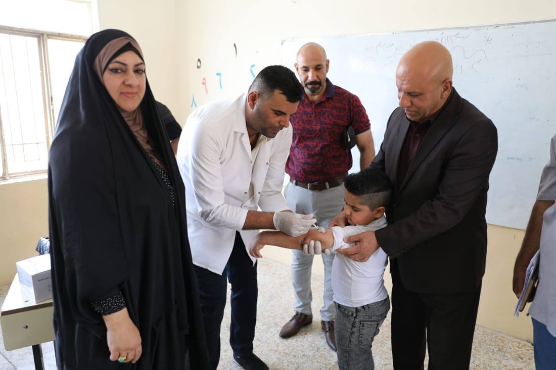 صور: فرق الصحة تبحث عن 240 ألف تلميذ في ميسان للقاحهم ضد الحصبة