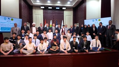 مركبة تسبح وتقرأ جودة المياه.. مشروع طالب ميساني يتصدر أبحاث الموهوبين بالنجف