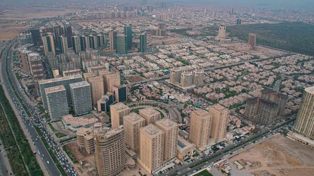 العرب يشكلون 80% من سوق العقارات في أربيل.. و”العربية” شرط على موظفي المبيعات