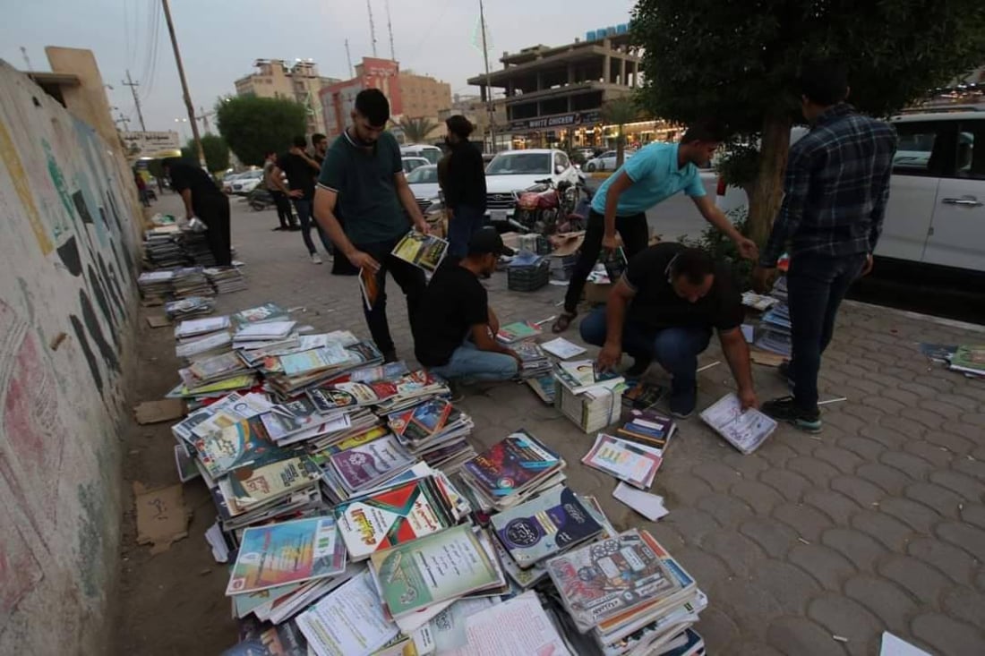 علي حاكم خيّون.. حائر بعداء الأحزاب للتطوع لكنه يواصل في “المدرسة الحرة”
