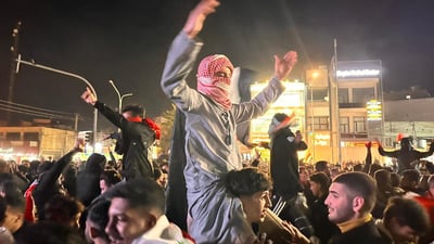 دشداشة وشروال.. حشود كبيرة في خانقين احتفالاً بنيل كأس الخليج (صور)