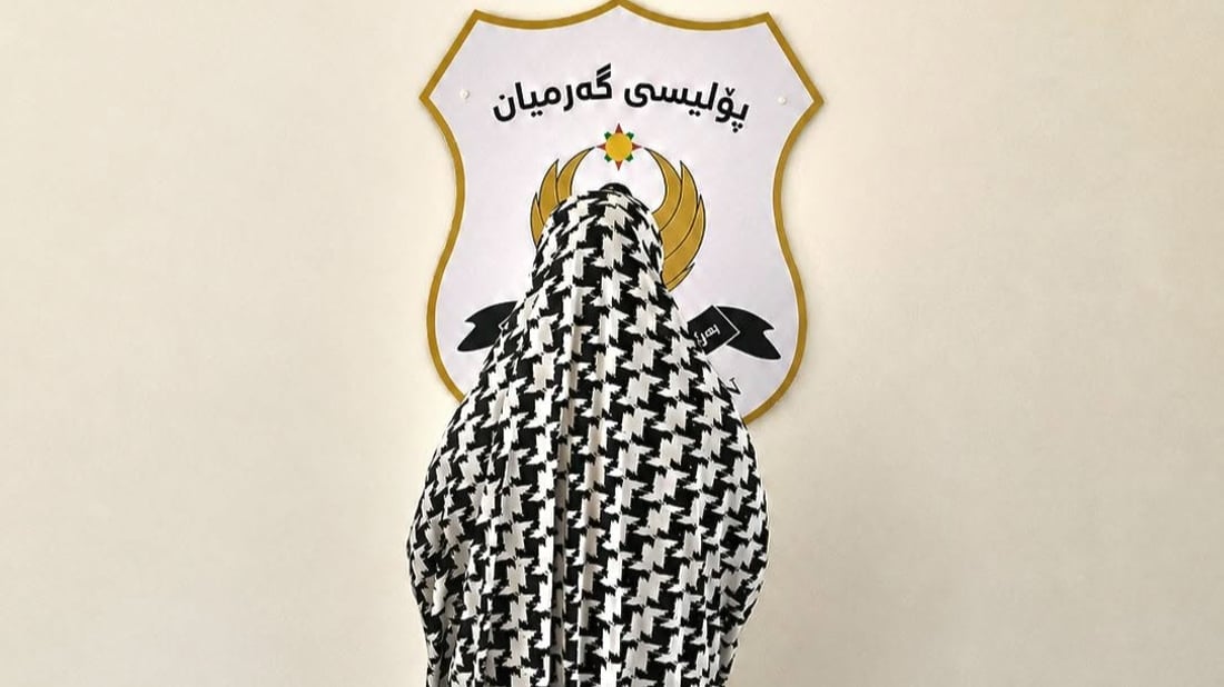 ژنێک هەشت ملیۆن و 500 هەزار دیناری لە ماڵێک دزی؛ دەستگیر کرا