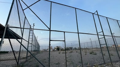 یاریگایەک پشتگوێ خراوە و بووەتە لانەی سەگە بێلانەکان