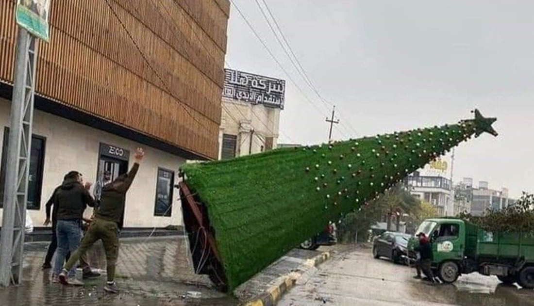 ئەوەی داری کریسمس بەکاربهێنێت دەستگیر دەکرێت