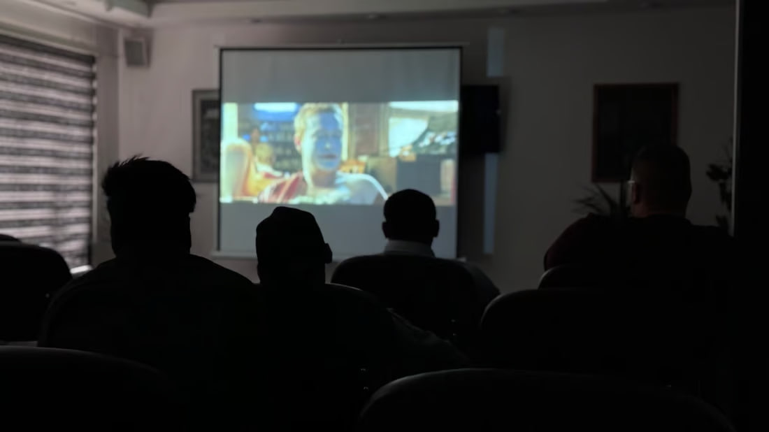 Najaf film club hosts “Dog Man” screening in bid to revive local cinema scene