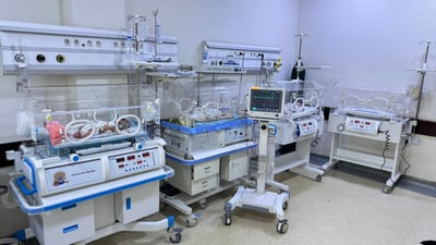 سێ ئامێری شوشەی چاودێری منداڵان بۆ نەخۆشخانەی سۆران دابینکرا