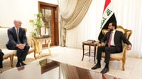 الحلبوسي وهيتشن يبحثان سبل تعزيز العلاقات الثنائية بي...