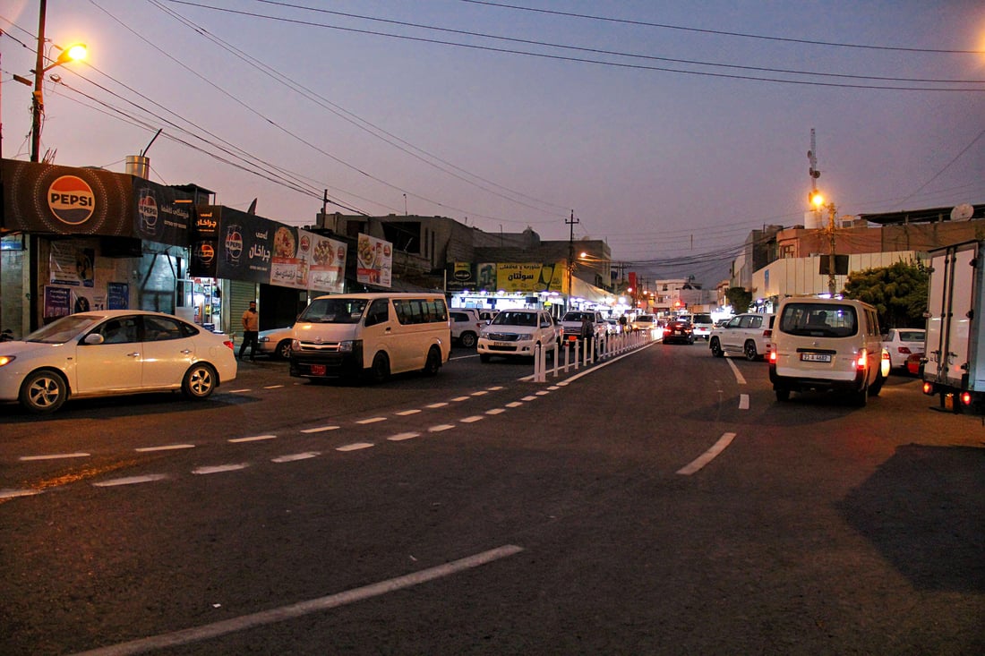 شه‌قامه‌ سەرەکییەکەی ناو بازاڕی چوارقوڕنه‌ ره‌نگ و رووی هاته‌وه‌به‌ر