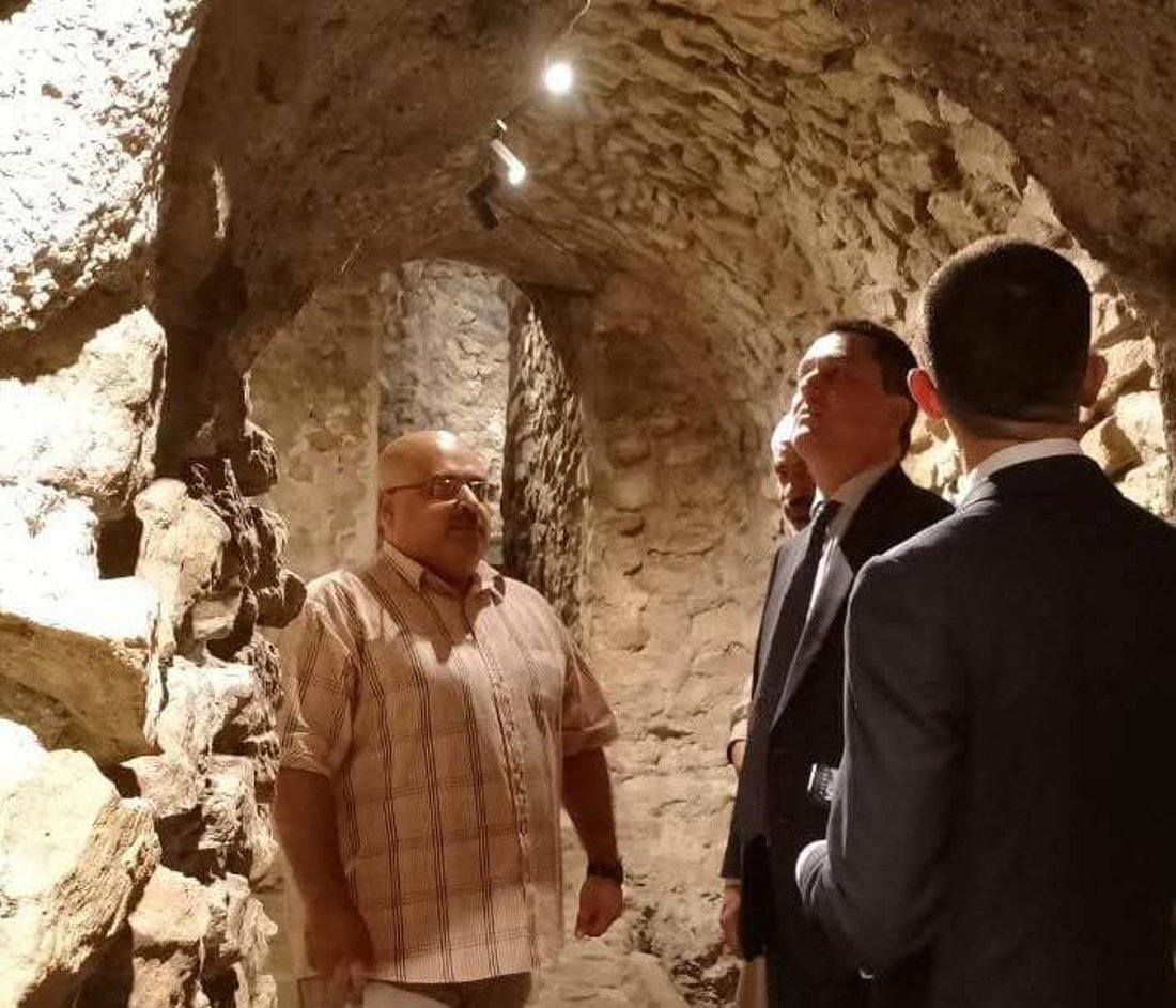 صور: وفد فرنسي يزور جامع النوري الكبير ومتحفه في الموصل