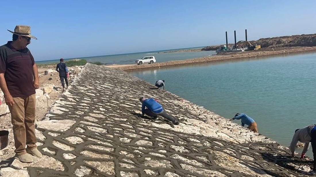 صور من الأنبار: بطانة من الحجر لبحيرة الثرثار.. المياه ستصل إلى دجلة والفرات