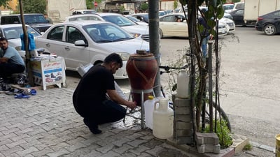 سەیری هەرلایەک دەکەیت تەرمۆزەیە و ئاوی سارد دانراوە