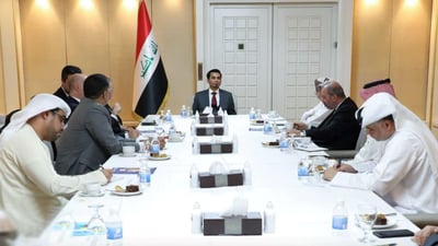 وزير النقل يبحث مع سفراء عدد من البلدان العربية والإقليمية مشروع طريق التنمية