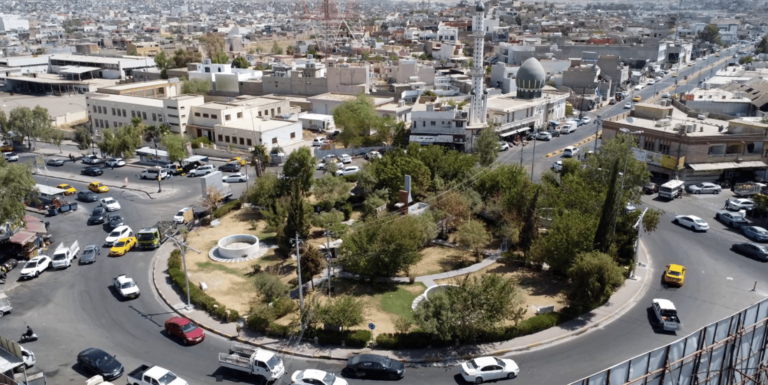 بەڕێوەبەرێک خەریکبوو زەوی حەرام وەربگرێ پێیان زانی