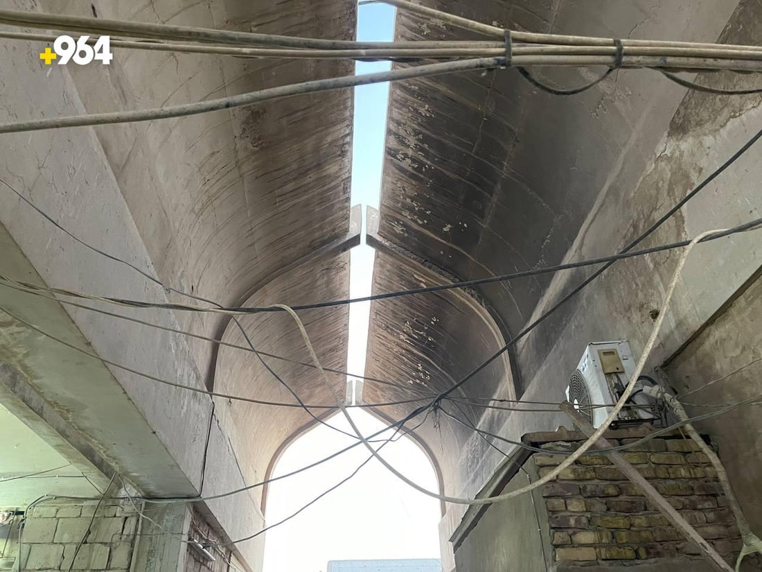 لا أحد يريد تأجير المحلات رغم تخفيض السعر.. صور من سوق شقق العدالة في النجف