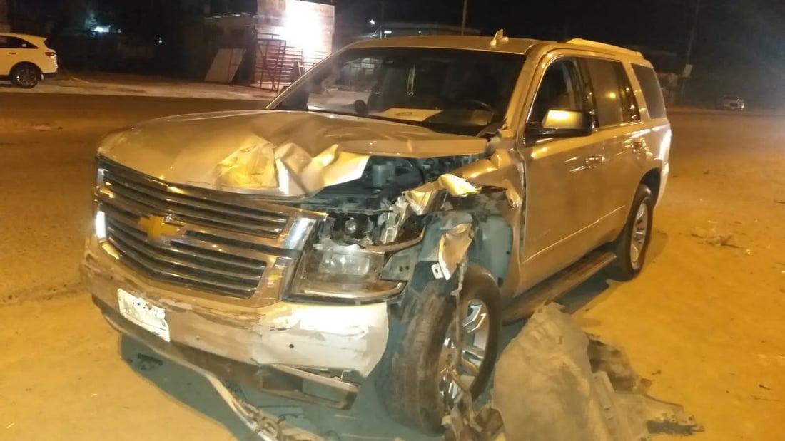 اصطدام “تاهو” مع “بيجو” على طريق بصرة قرنة السريع