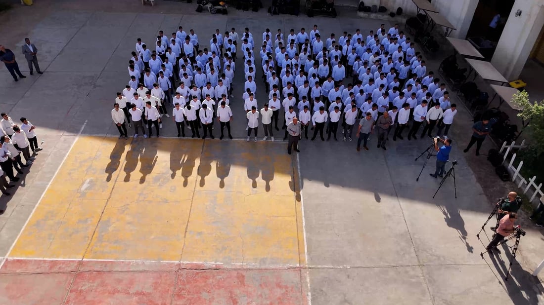 التربية تطلق اسم طوفان الأقصى على بعض مدارس بغداد والنجف وديالى