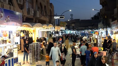 فيديو من سوق بنت الحسن في بلد.. لا نوم هذه الليلة والتخفيضات تجذب 4 مدن
