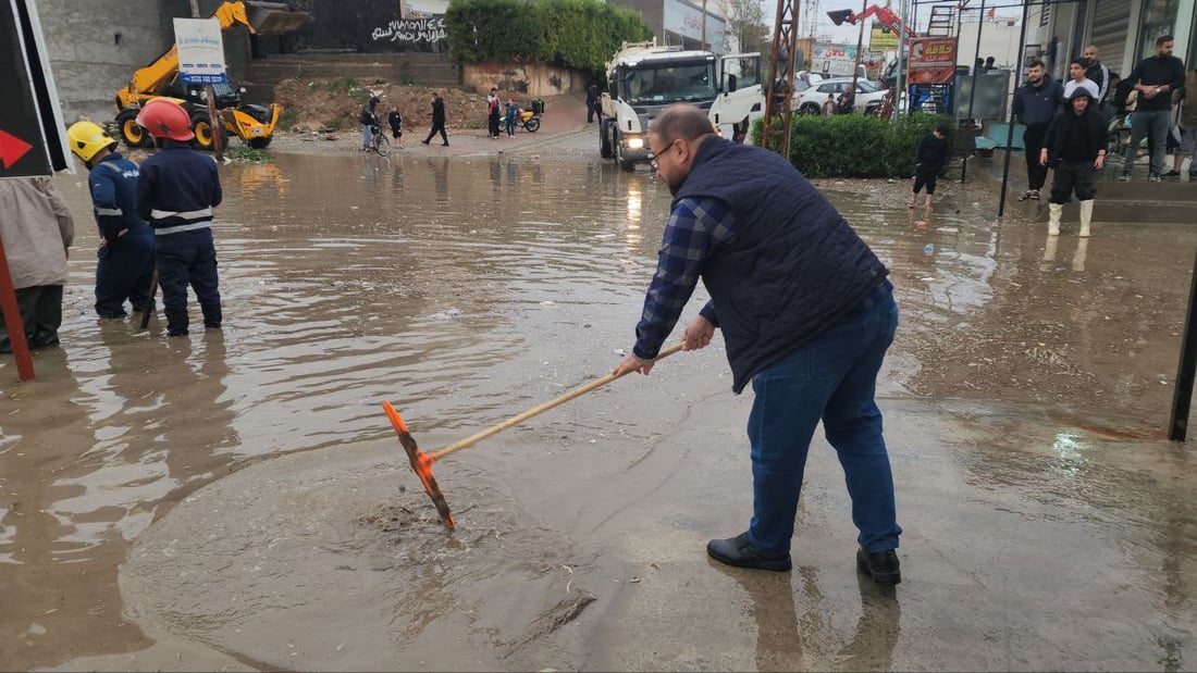 Rain floods Kirkuk’s Shoraw neighborhood, submerges homes and vehicles