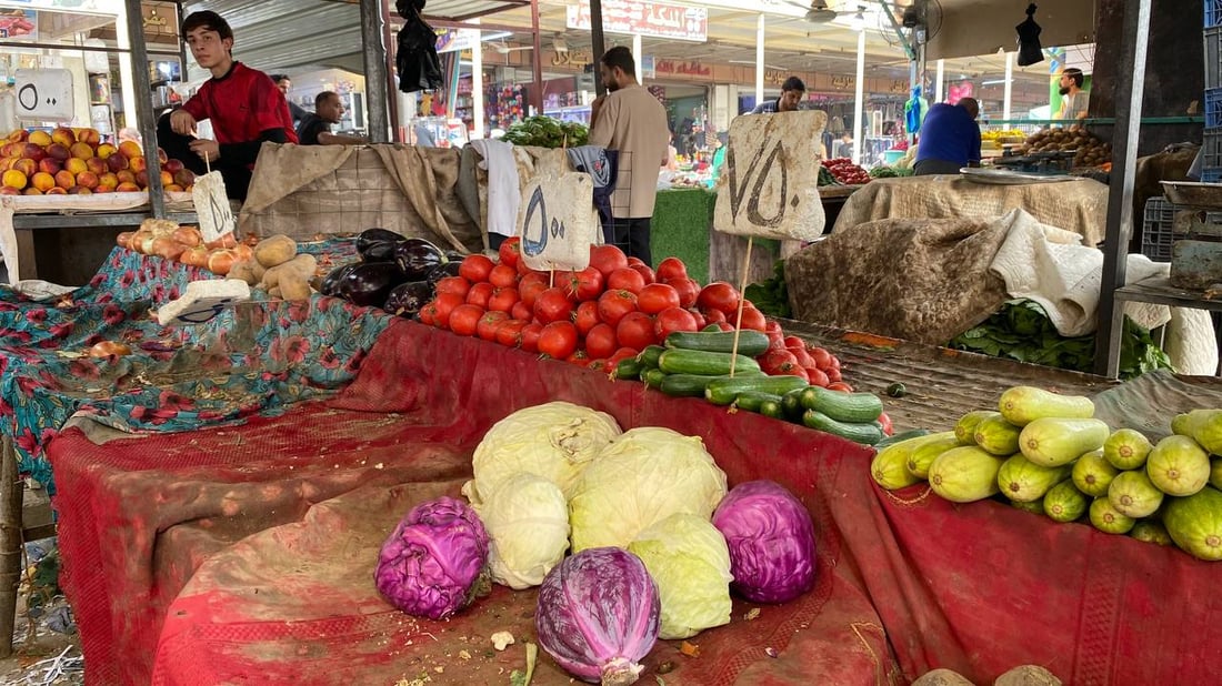صور: الإيرانية “بلا نكهة”.. طماطة وبطاطا من الموصل تخفض أسعار أبو غريب