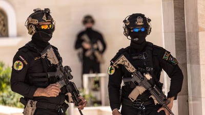 Two arrested in Baghdad for stealing handbags