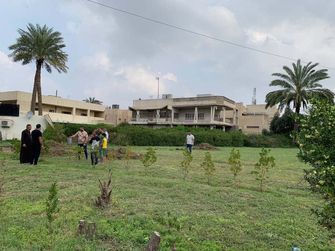 فيديو: نقاشات بين الأهالي والبلدية لمنع تحويل “حديقة الدفلة” الى مقهى