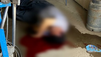 الحداد غازي غارق بدمائه والشرطة تبحث عن الجاني.. جريمة مروعة في آلتون كوبري