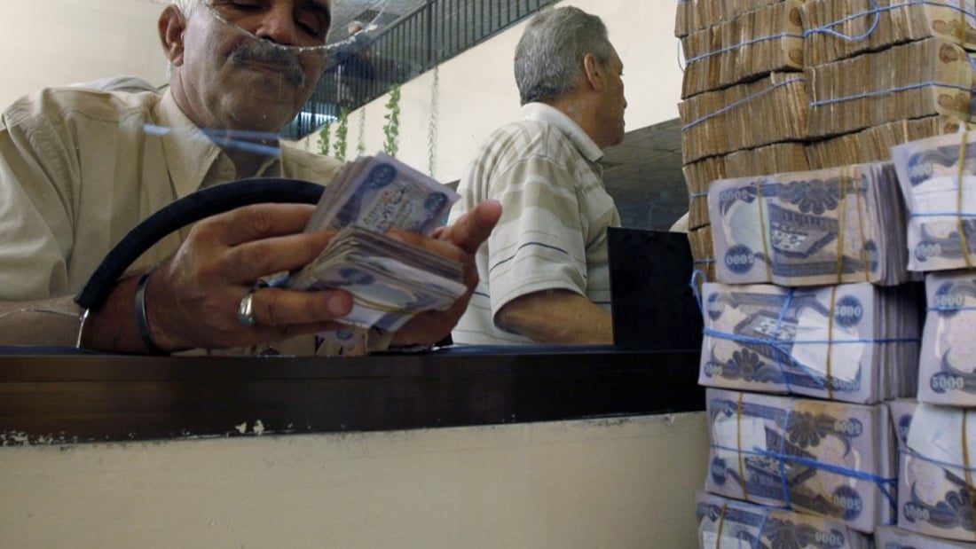 50 ألف دينار مكافأة مالية من وزارة العمل إلى العمال المتقاعدين