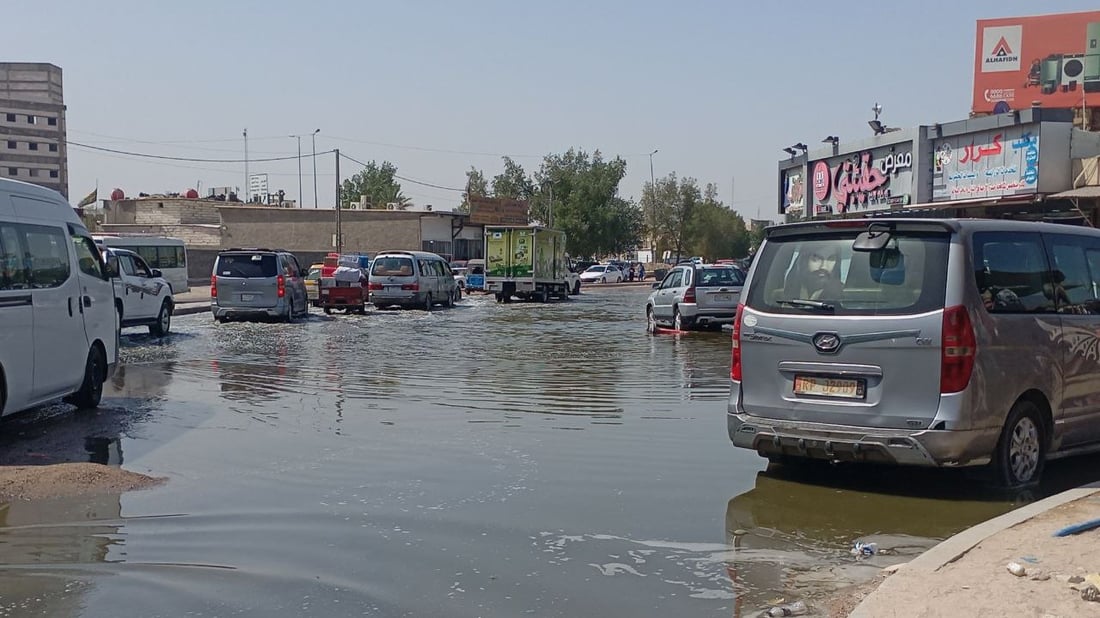 صور: قلب البصرة التجاري غرق بالمجاري وانقطعت الأرزاق