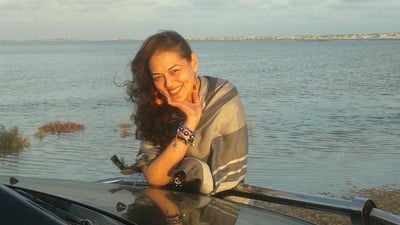 هونەرمەندێک لە ماڵەكەی خۆی سووتا و گیانی سپارد