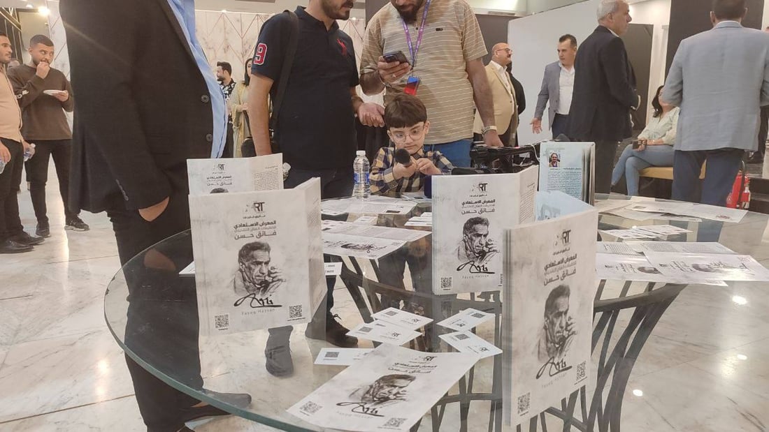 صور: وثائق رسائل مذكرات.. هكذا عاش فائق حسن مبدع جدارية بغداد في ساحة الطيران