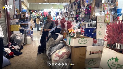 حەوت ساڵە بێ بەرامبەر جلوبەرگ دەبەخشێتە هەژاران