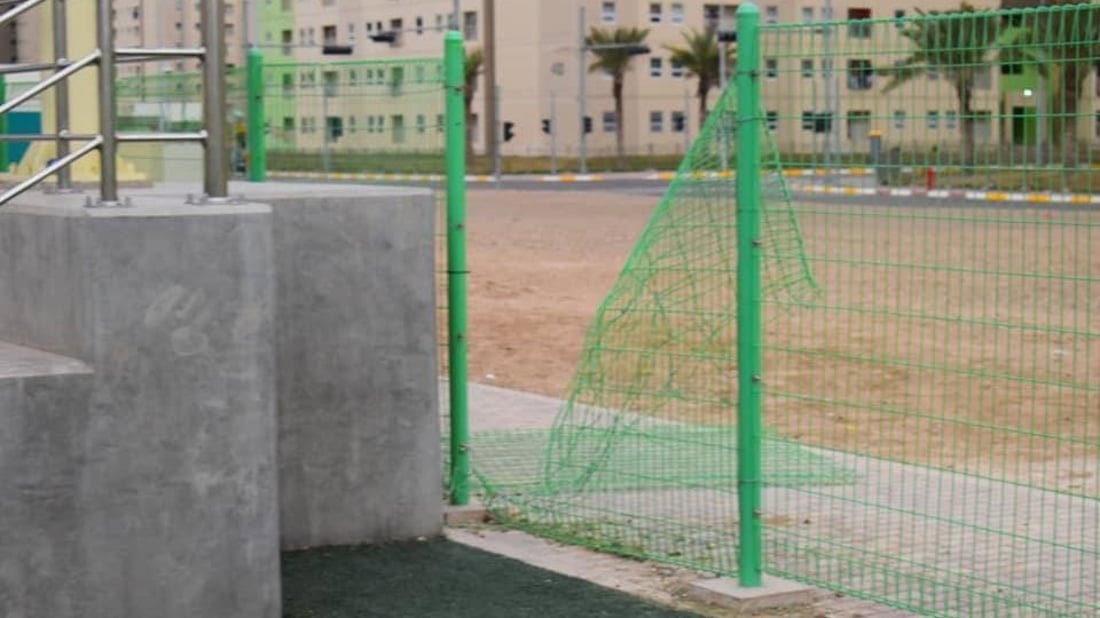 صور: ملاعب بسماية تتعرّض لتخريب متعمّد.. والأهالي يطالبون بتدخّل حكومي