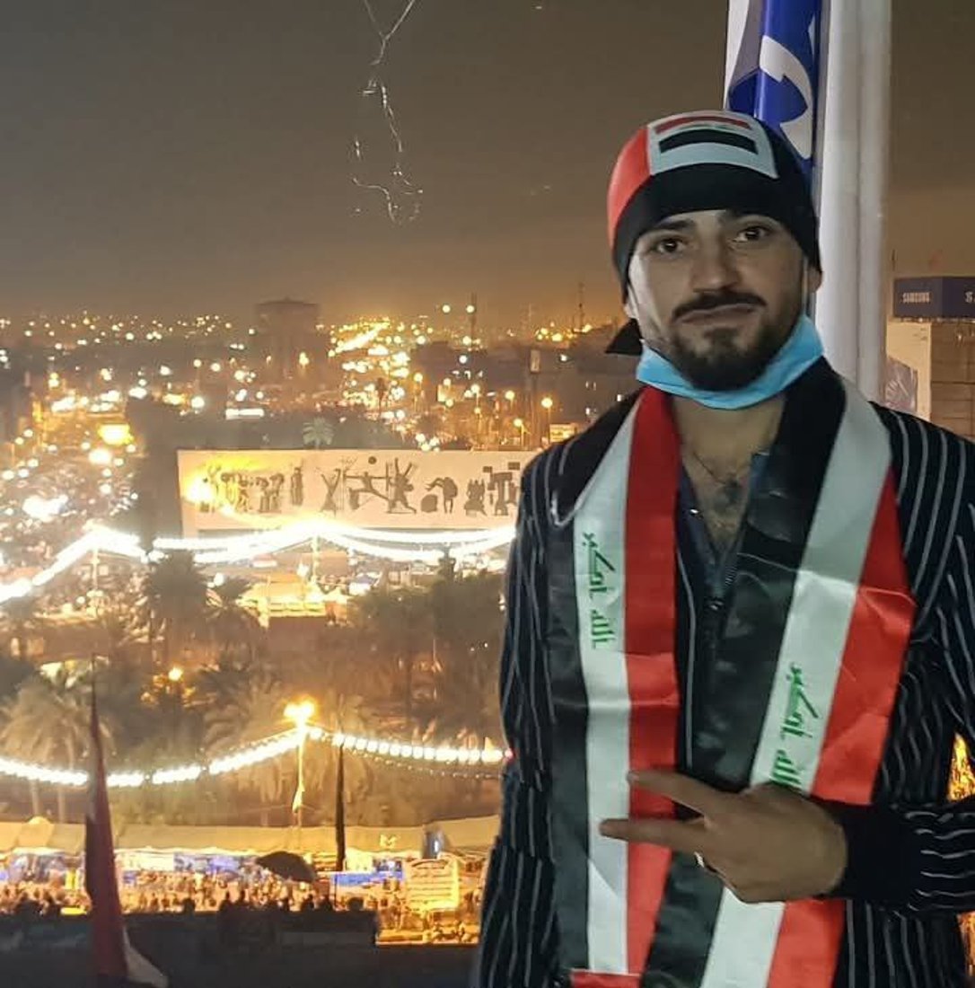 +964صورة من منصة (شبكة): 