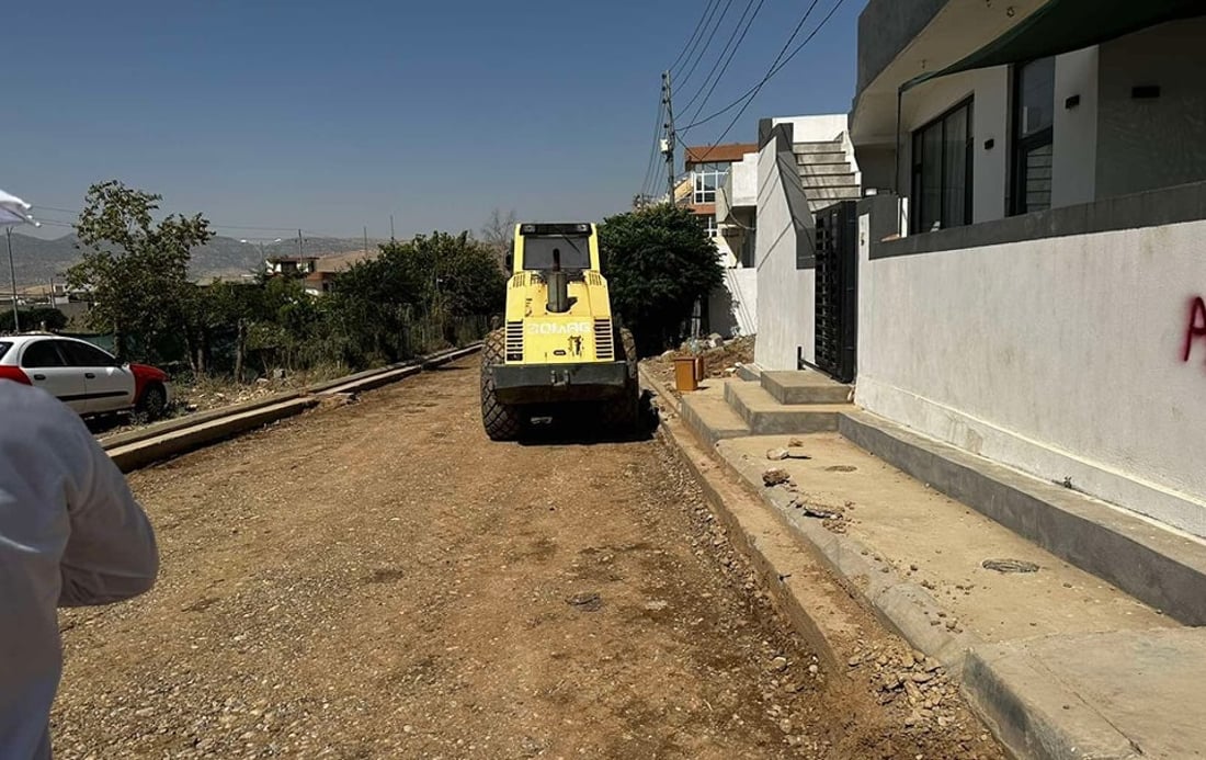 بە نزیکەی ملیارێک دینار جادەی خۆڵ لە گەڕەکەکانی ئەڵایی نامێنێت