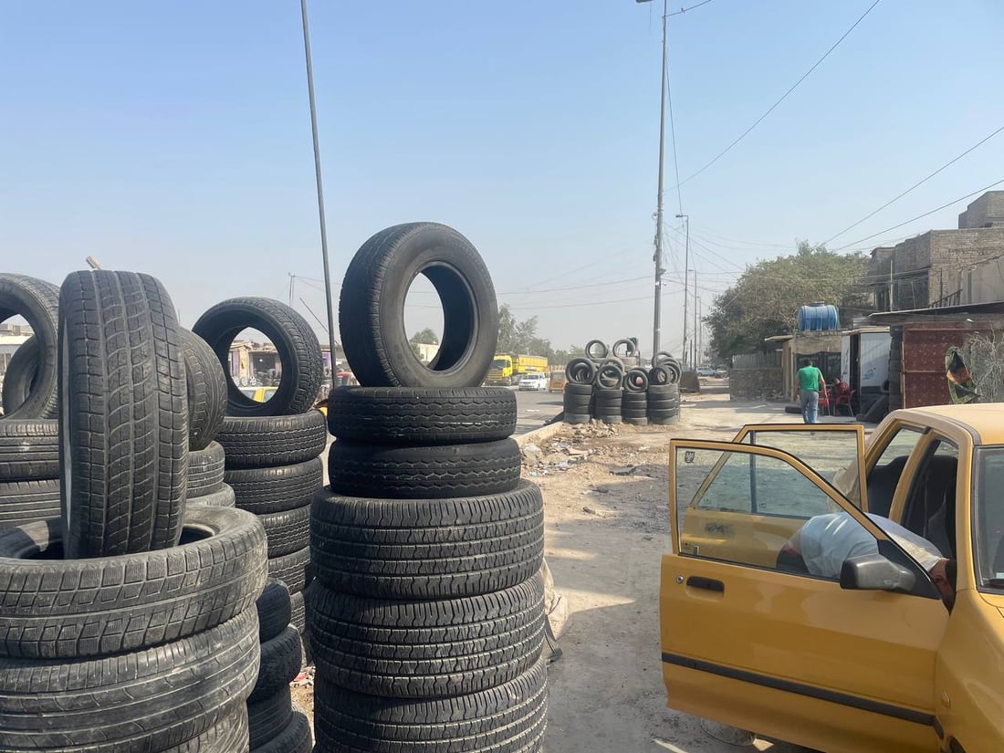 صور: أسرار سوق الإطارات في مدينة الصدر.. “البالة” أفضل من “الصيني الجديد”!