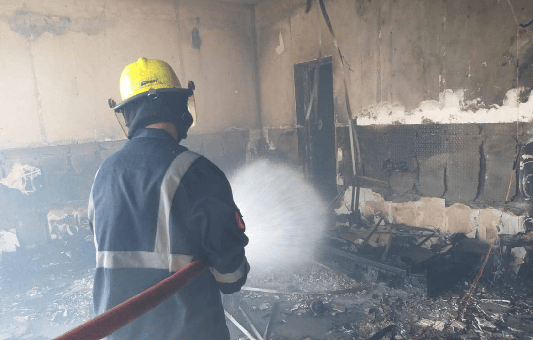 ئاگر ماڵێکی سووتاند