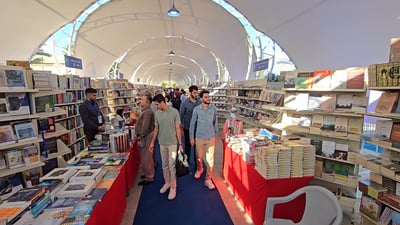 المدى تأخذ المتنبي إلى الموصل.. غاب القراصنة وحضر سنان أنطون في معرض الكتاب