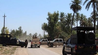 الاستخبارات تطيح بـ14 متهماً وتضبط 21 عبوة ناسفة في 5 محافظات