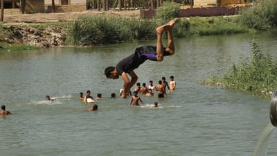 هل نستعيد تجربة صدام مع “المطر الصناعي”؟ سنحتاج (ناقص 25) داخل الغيمة
