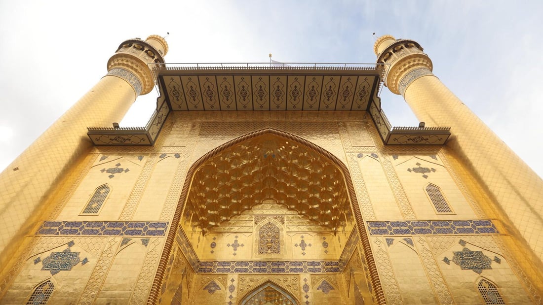 مباشر.. إزاحة الستار عن الإيوان الذهبي في مرقد الإمام علي