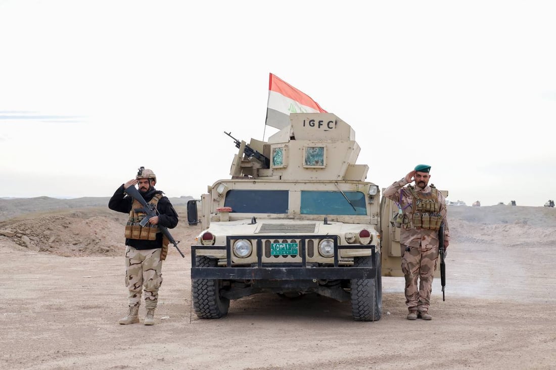 صور: هادي العامري يرافق الجيش والحشد لتفقد حدود ديالى الإدارية