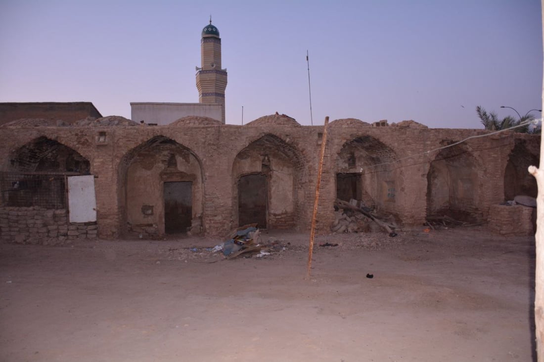 تحول إلى كراج سيارات.. باحث يطالب الحكومة بإعمار خان الضلوعية العثماني (صور)