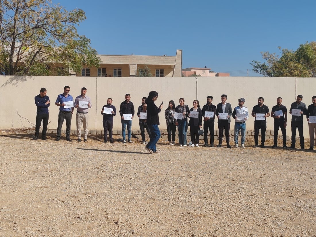 أين قوائم التعيين؟.. احتجاج وتلويح بإضراب المعلمين المتطوعين في سنجار (صور)