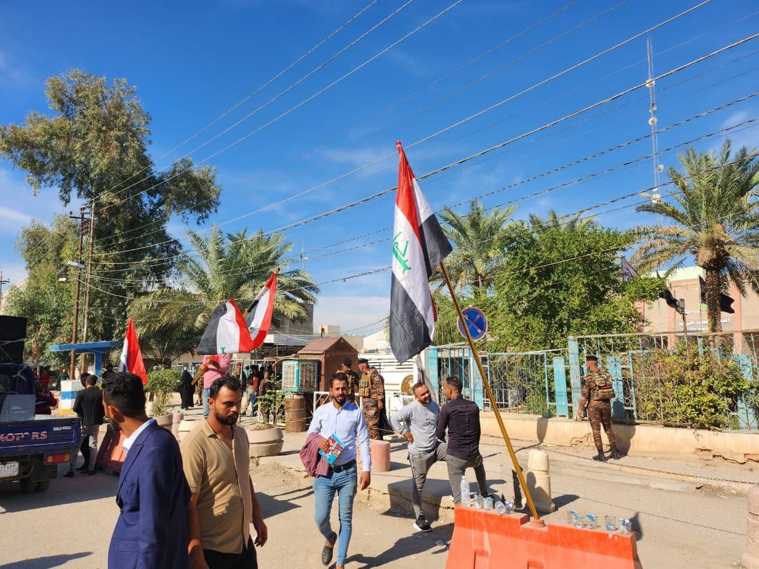 محاضرو بابل يعتصمون بانتظار تصويت الحكومة على تثبيتهم في جلسة غد (صور)